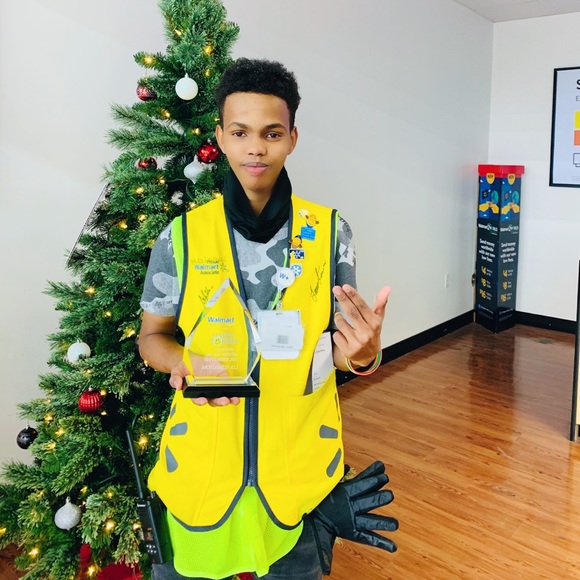 Meet your Posher, Mohamed - Picture 1 of 1